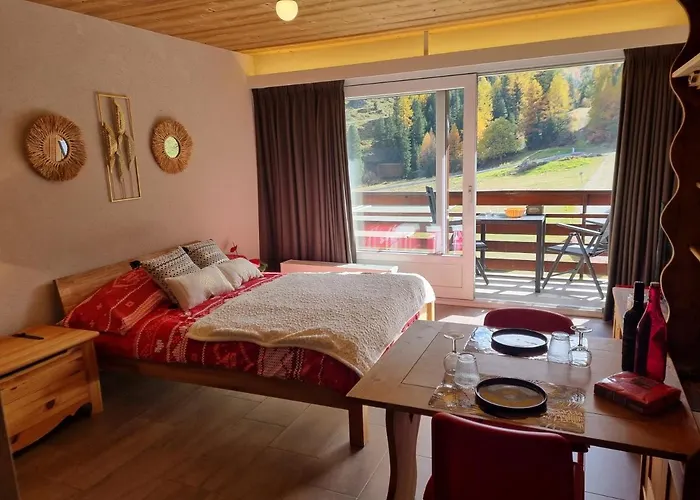 Magnifique Renove Au Coeur Des 4 Vallees Нанда